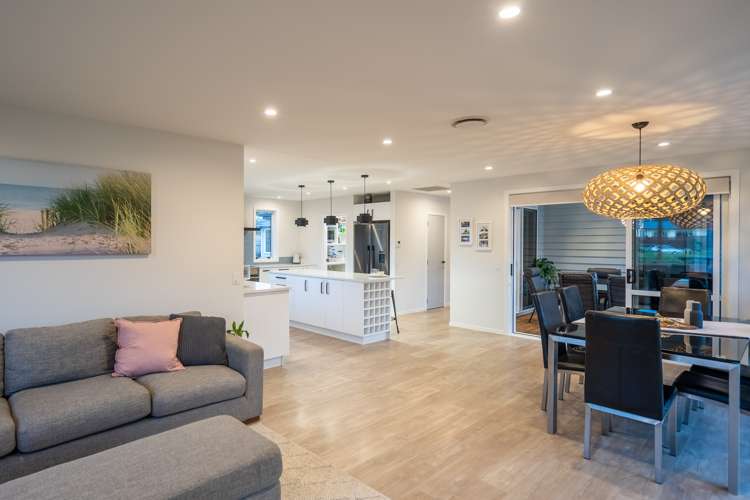 3 Barbaras Way Waikanae Beach_10