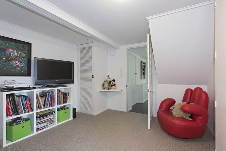 62 Aldersgate Road Hillsborough_5