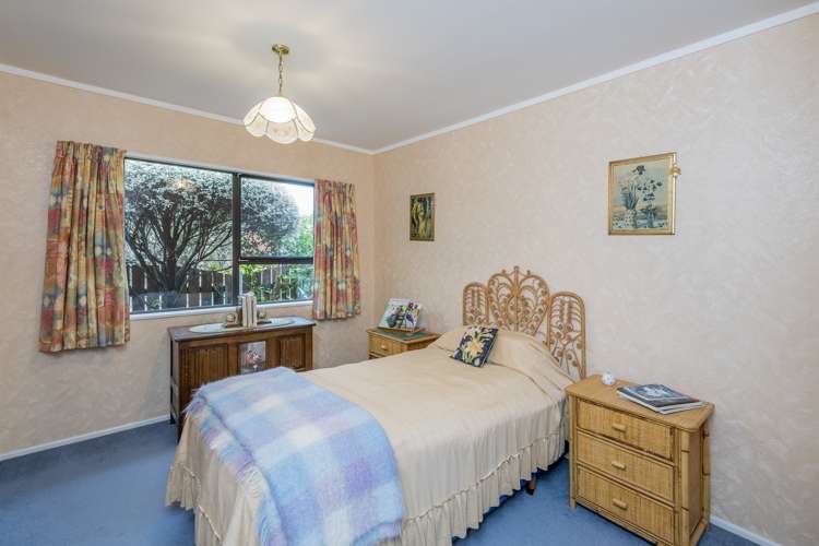 17 Awanui Drive Waikanae_14