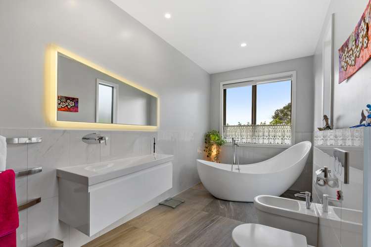 17 Kanuka Road Sandspit_15