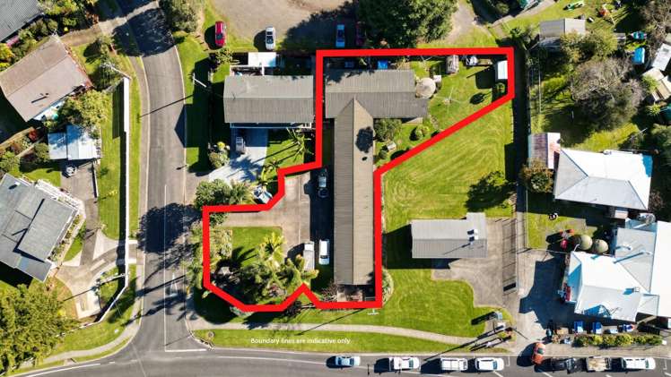 2 West Crescent Te Puru_17