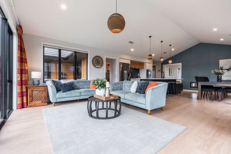 26 Alan Livingston Drive Cambridge_10