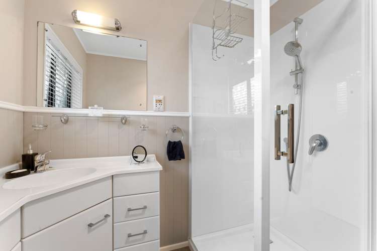 2/41 Highland Park Drive Highland Park_13