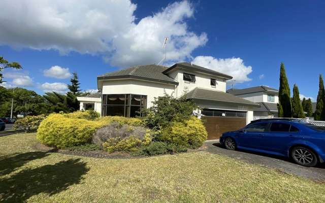 8 Norman Lesser Drive St Johns_1