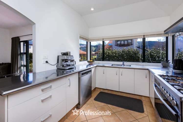 4/341 Fergusson Drive Heretaunga_10