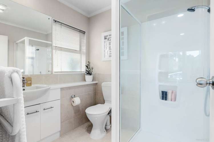 8 Civita Court Manurewa_11