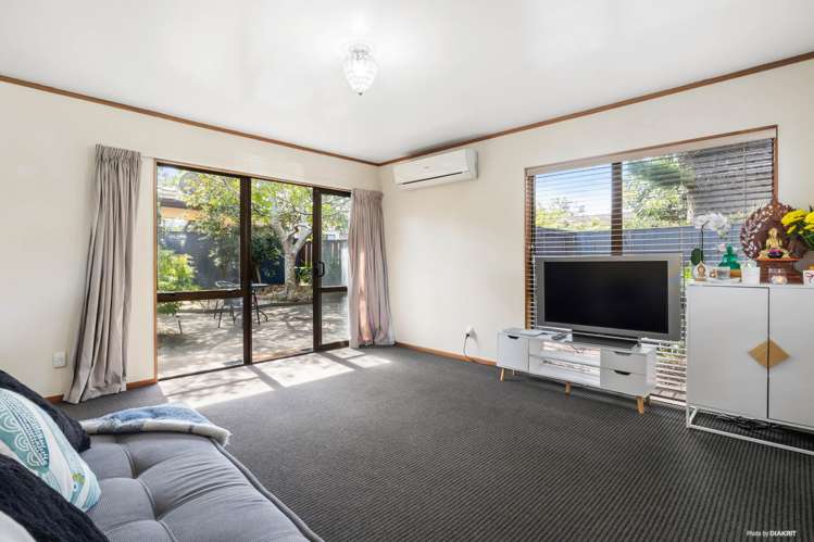 110X Grey Street Onehunga_10