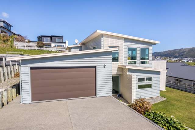 10 Hollyford Place Aotea_1
