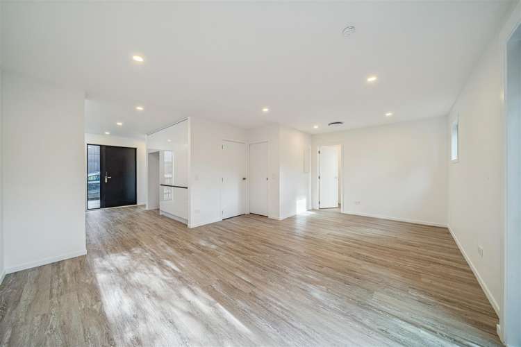 17 Elina Way_5