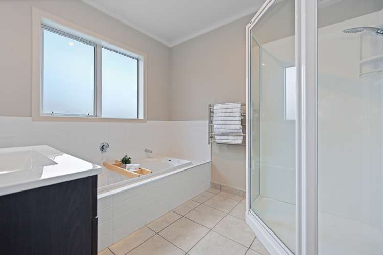 1 Whitney Place Rototuna North_13