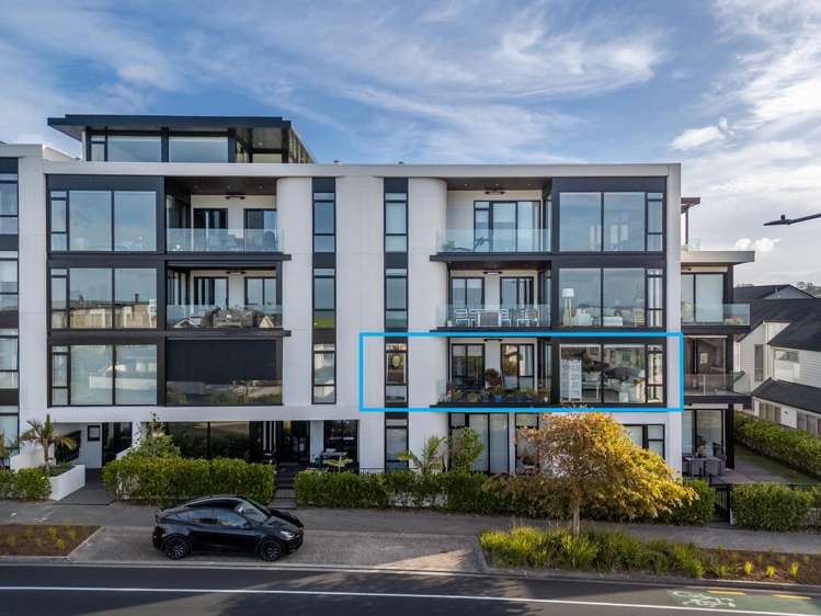 202/64 Te Oneroa Way Long Bay_1