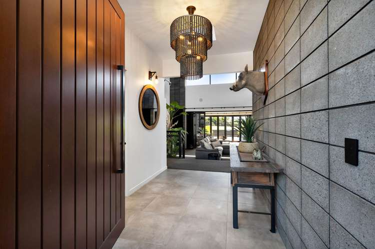 135A Brecon Road Stratford_3