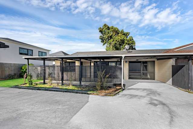 Brick & Tile – Vendor Relocated! Must Be Sold!