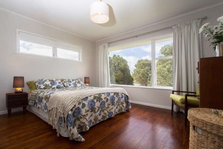 5 Woodhams Street Beach Haven_9