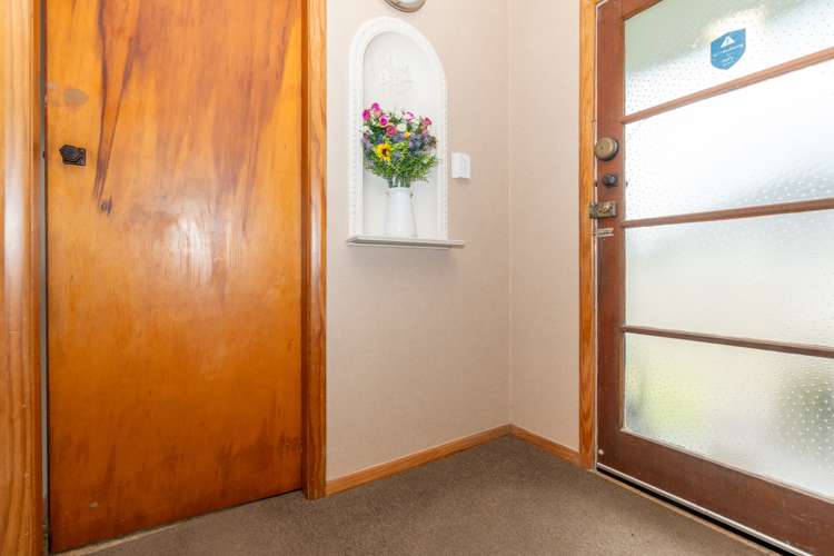 10 Byron Road Enderley_9