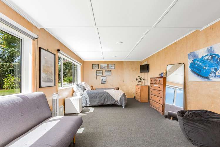 61 Seaview Road Paremata_28