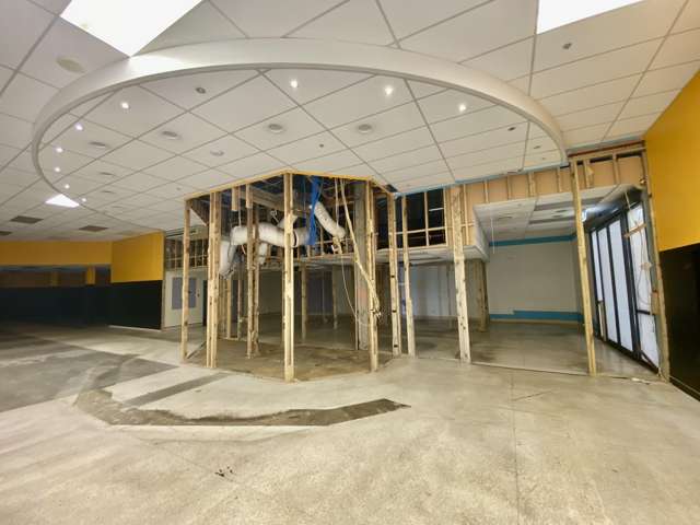 Prime Location Available NOW