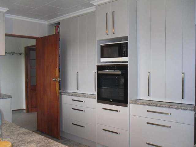 111 Brecon Road Stratford_3