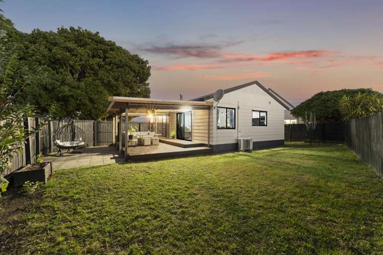 4/22 Barneys Farm Road Clendon Park_2