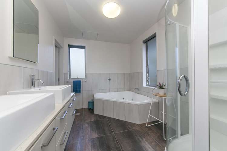 28b Spinnaker Drive Te Atatu Peninsula_8