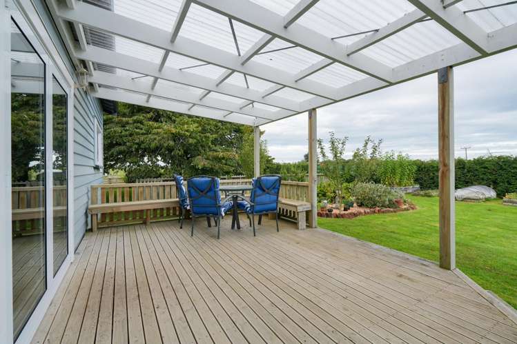 411 Flora Road East Makarewa_19