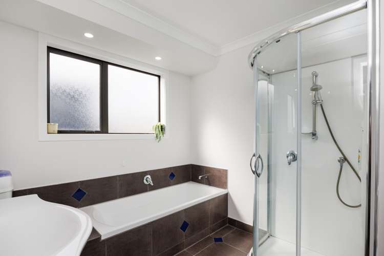 24 Heatherlea Heights Feilding_11