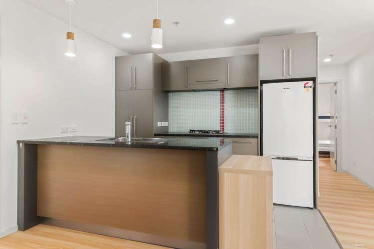 218/4 Wagener Place Mt Albert_8