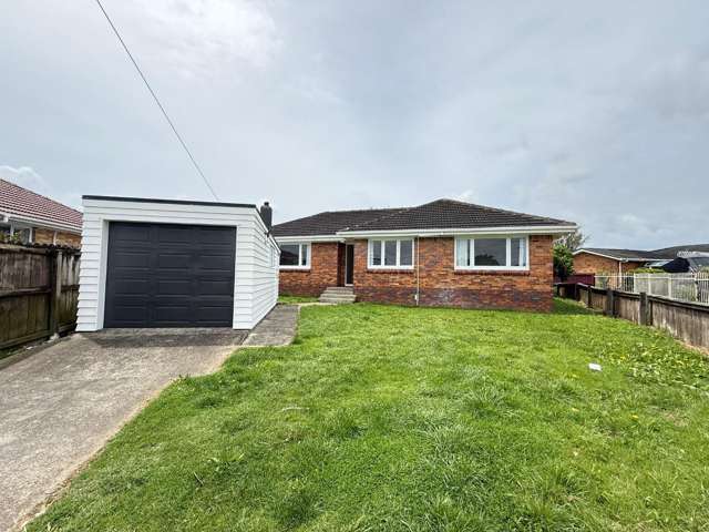 Freshly Updated Family Home Ã¢ÂÂ Close to Westfield Manukau & Motorways