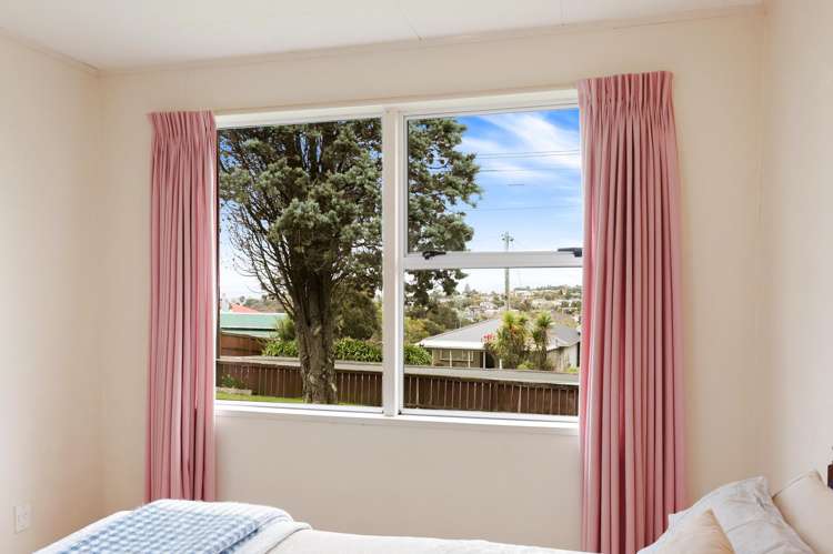 2 Pokapu Street Titirangi_13