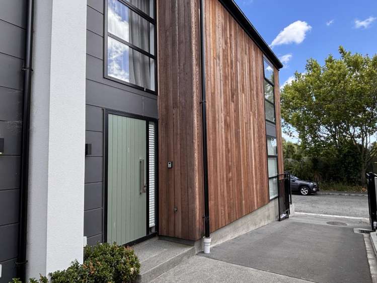 1/10 Hurley St Christchurch Central_12