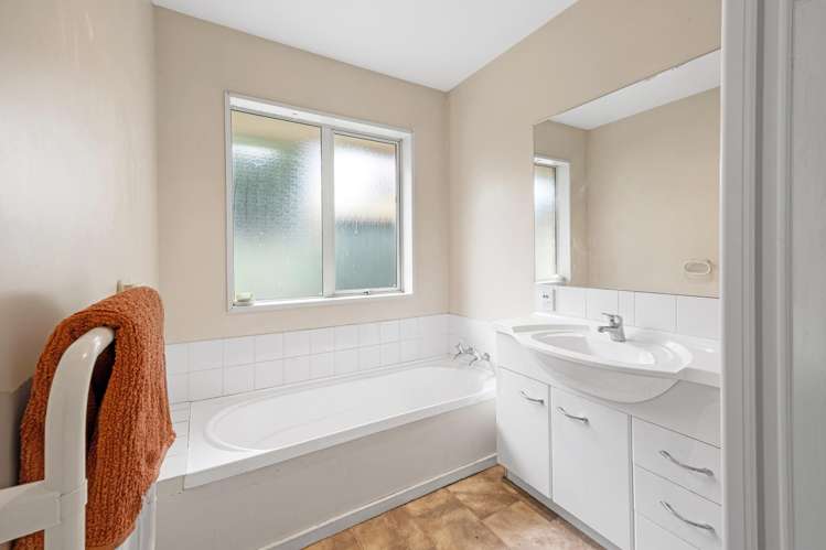 148 Brookside Terrace Bryndwr_13