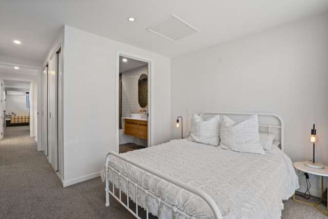 51 Ryan Loop Jacks Point_4