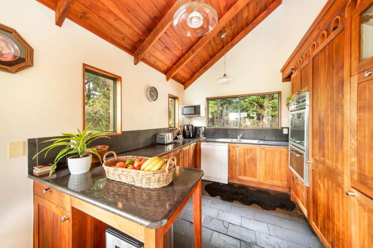13 Elmsley Road Maungatapere_8