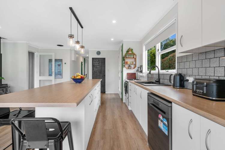 14 View Street Maungaturoto_8