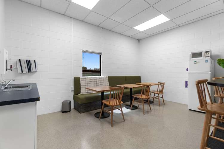 390 Grey Street East Hamilton East_5