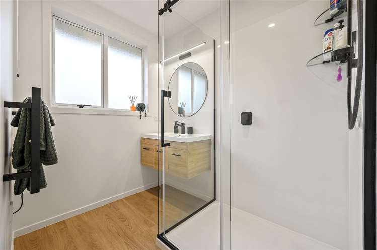 5 Adams Place Woolston_13