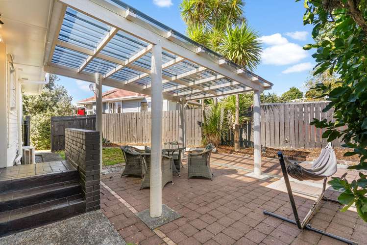 94 Tirimoana Road Te Atatu South_17