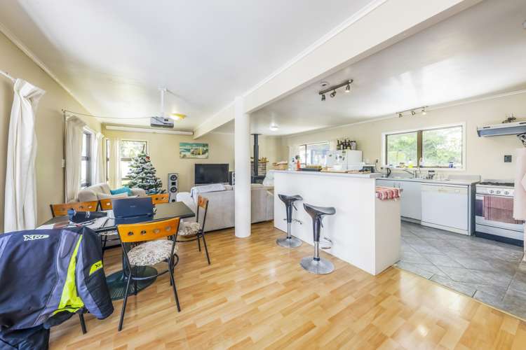 3 Compass Place Te Atatu Peninsula_8