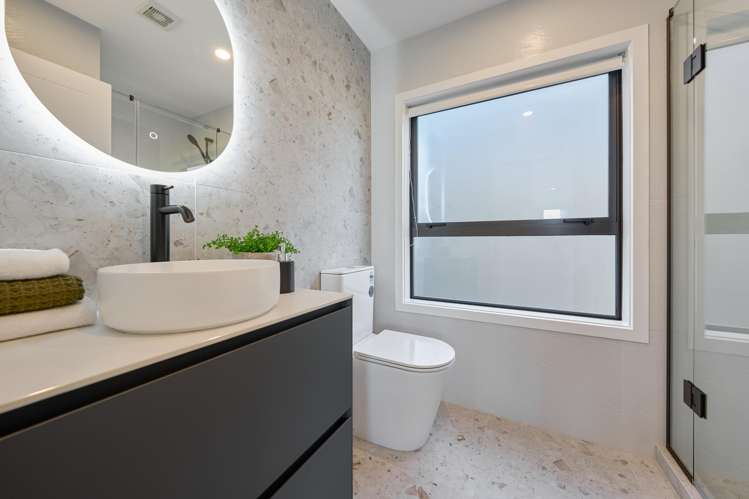 23a Carlisle Road Browns Bay_20