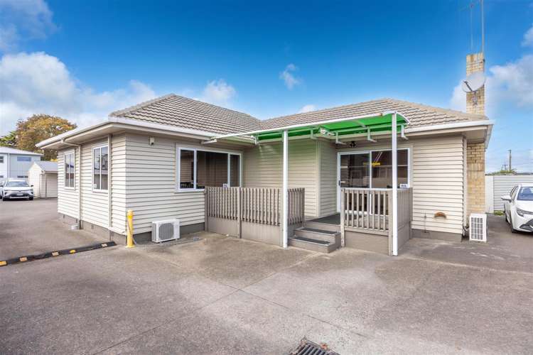 348 Te Rapa Road Beerescourt_16