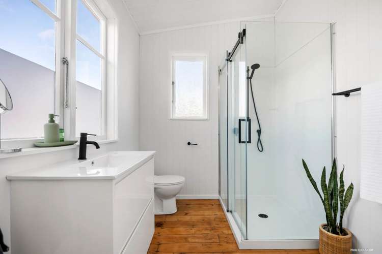 8a Youngs Road Papakura_9