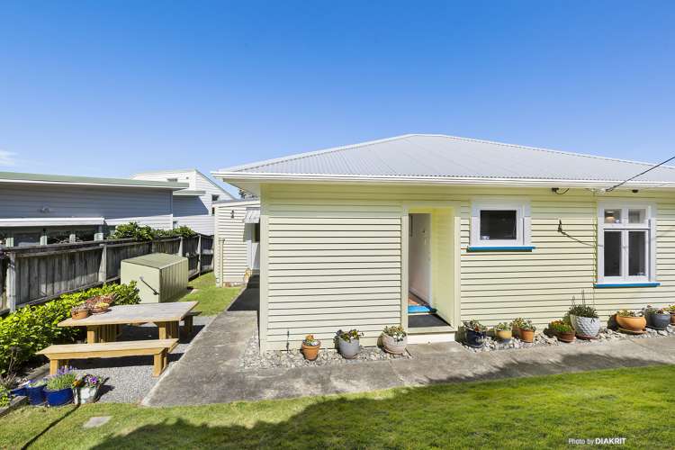 106 Tauhinu Road Miramar_9