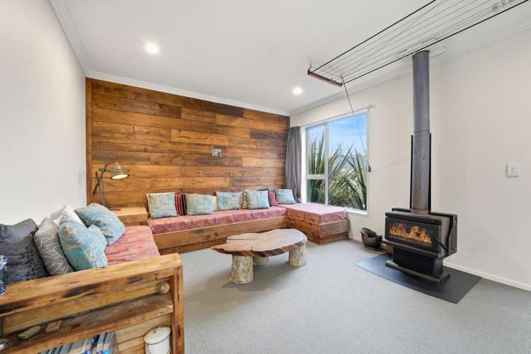 92 Dunns Avenue The Pines Beach_2