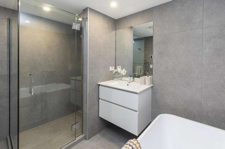 2/8 Ballance Street Waimairi Beach_14