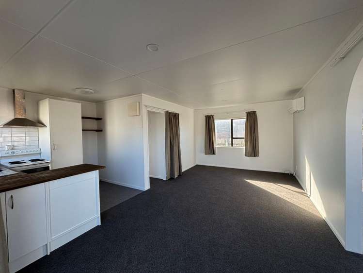 B/7 Colenso Place Ōtaki Beach_7