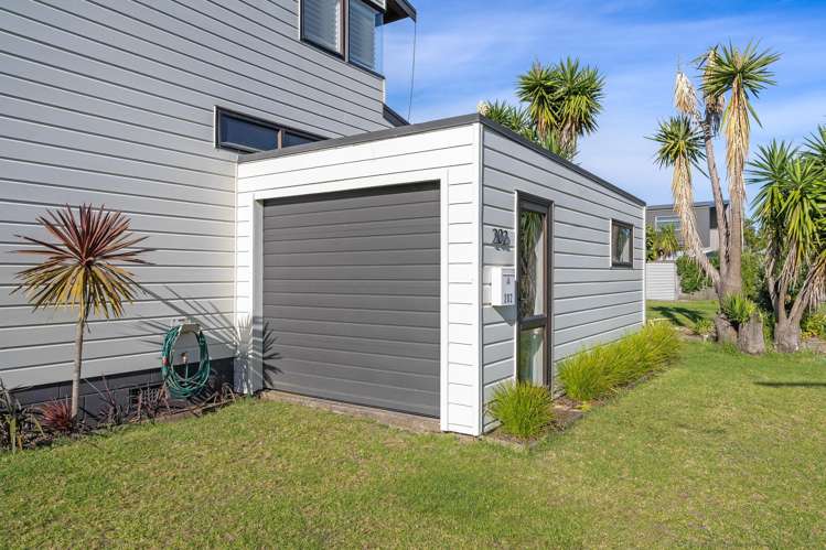 202 Beverley Terrace Whangamata_35