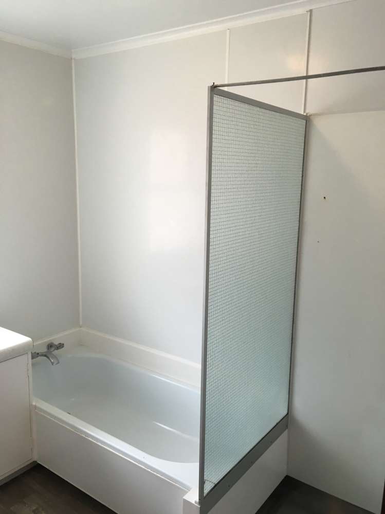 2/29 Clonbern Road Remuera_8