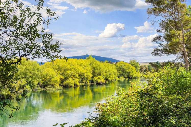 955 River Road Queenwood_23