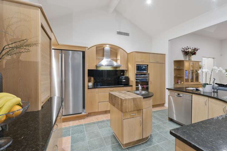 9 Burgundy Park Avenue Henderson_30