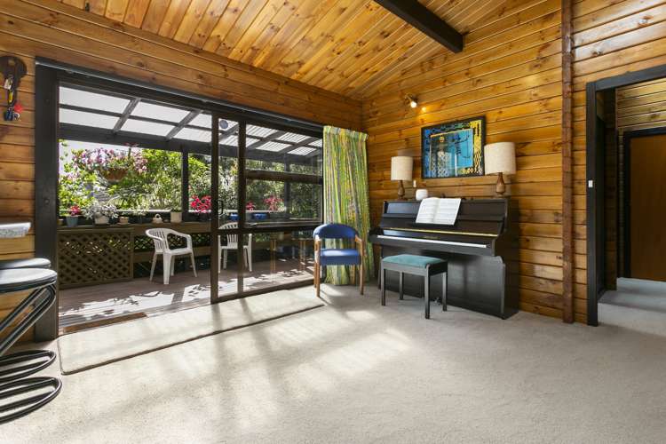 4 Kaurimu Rise Titirangi_8